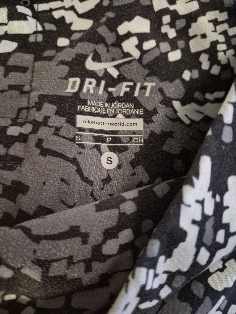 Nike Women’s Dri Fit Camo Performance Jeggings - Picture 6 of 8